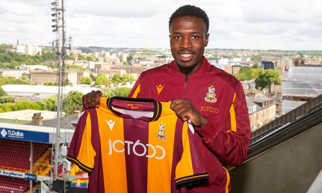 Nigerian defender Timi Odusina becomes a Bantam as he joins Bradford City